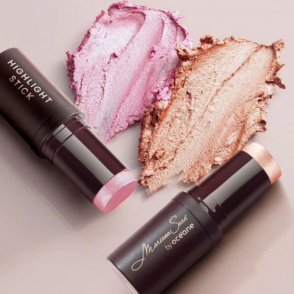Produto Iluminador_em_Bastao_Rosa_Mariana_Saad_By_Oceane_Highlight_Stick_Candy_Glow_Evas_4