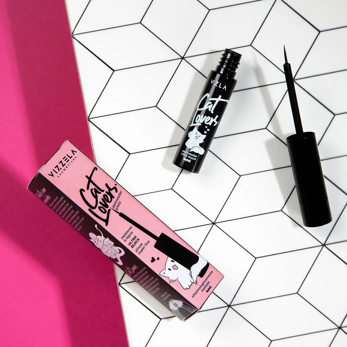 Kit_Vizzela_No_Panda_Cat_Lovers_Preto_Delineador_Mascara_De_Cilios_Evas_3 Kit_Vizzela_No_Panda_Cat_Lovers_Preto_Delineador_Mascara_De_Cilios_Evas_3