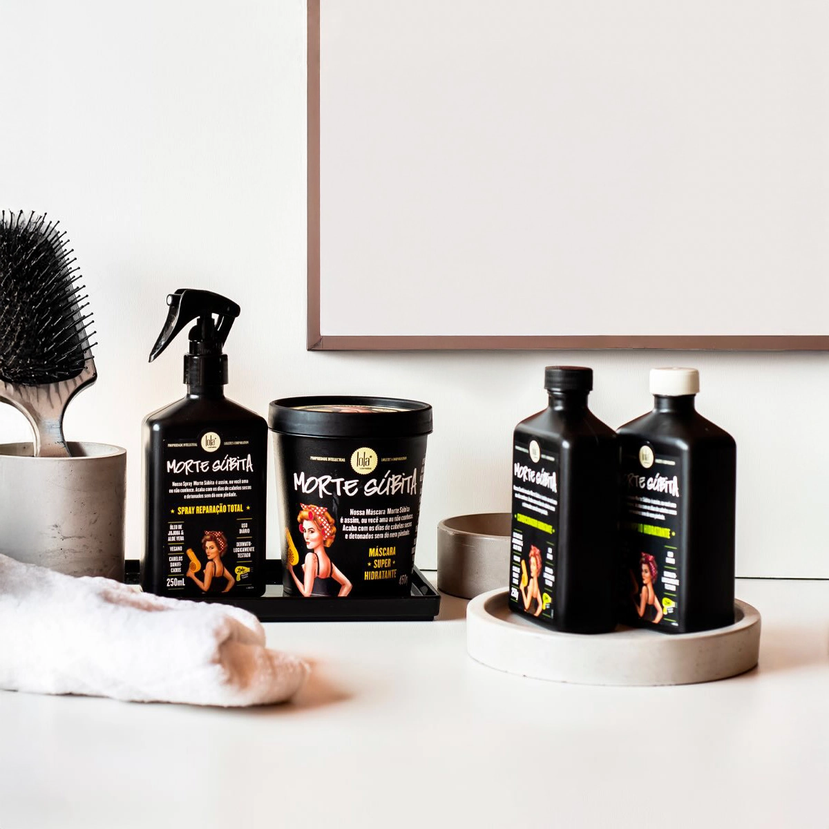 Kit_Lola_From_Rio_Morte_Subita_Shampoo_Spray_2_produtos_Evas_4