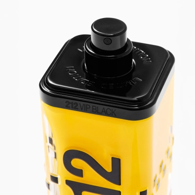 Perfume Masculino 212 Vip Black Cab Eau De Parfum Carolina Herrera 100ml Produto Perfume Masculino 212 Vip Black Cab Eau De Parfum Carolina Herrera 100ml