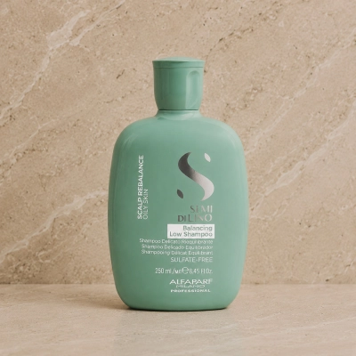 Shampoo Balancing Low Scalp Rebalance Alfaparf Milano Professional 250ml Produto Shampoo Balancing Low Scalp Rebalance Alfaparf Milano Professional 250ml