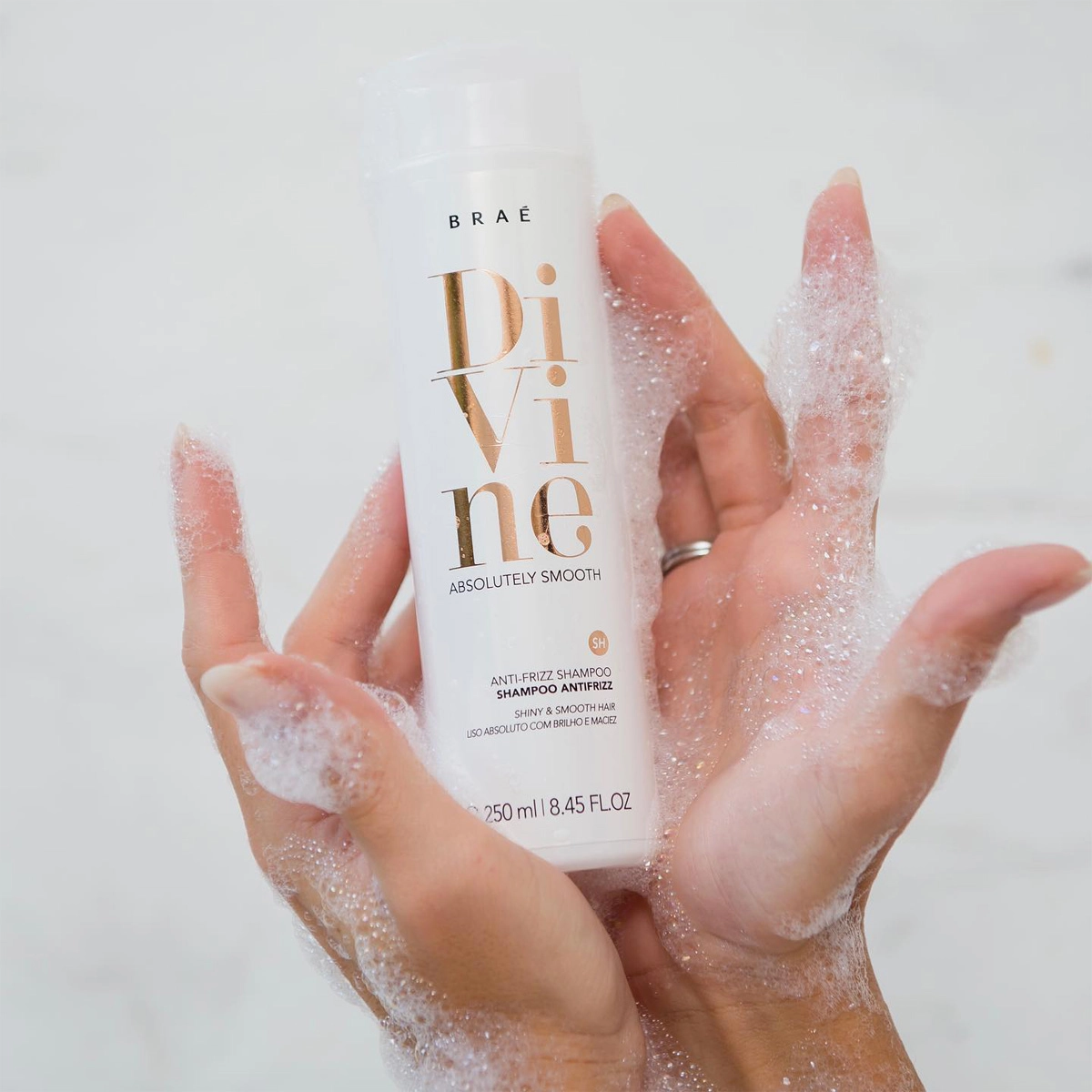 Produto: Kit Shampoo e Máscara Braé Divine Anti Frizz 250ml e 200g