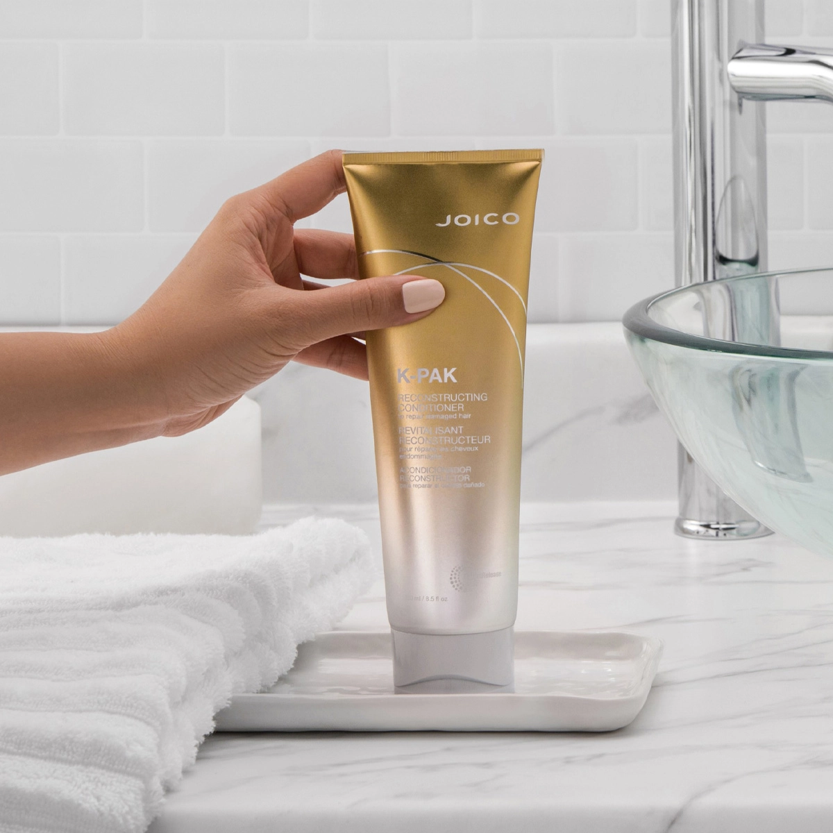 Produto: Kit Joico K-PAK Reconstrutor e Shampoo Clarifying 300ml e 250ml