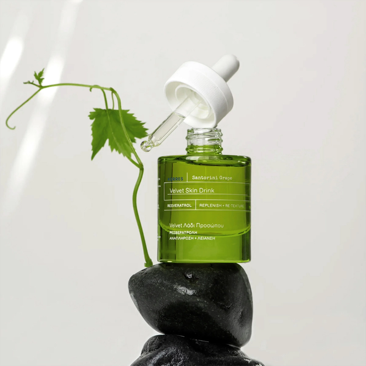 Produto: Sérum Facial Santorini Grape Velvet Skin Drink Korres 30ml