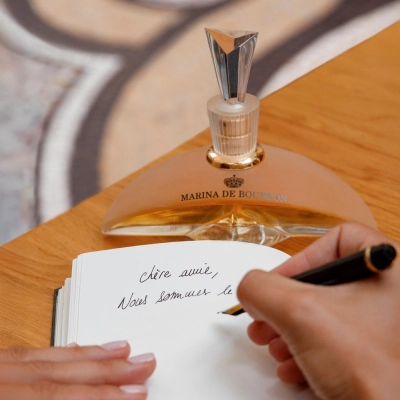 Produto: Kit Marina de Bourbon Classique Eau de Parfum 100ml Loção Corporal 100ml e Nécessaire