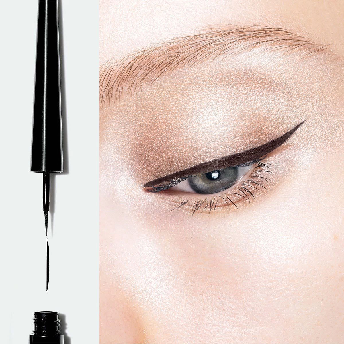 Produto: Delineador Líquido Colorstay Blackest Black 251 Revlon Colorstay 2,5ml