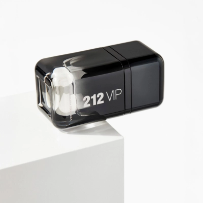 Produto: Perfume 212 Vip Black Eau De Parfum Carolina Herrera 212 Vip Black 50ml