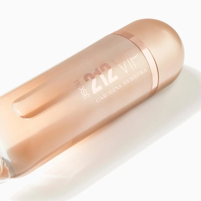 Produto: Perfume Feminino 212 Vip Rosé Carolina Herrera 125ml