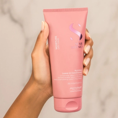 Leave-in Condicionante Alfaparf Milano Professional Semi Di Lino Moisture Nutritive 200ml Produto Leave-in Condicionante Alfaparf Milano Professional Semi Di Lino Moisture Nutritive 200ml