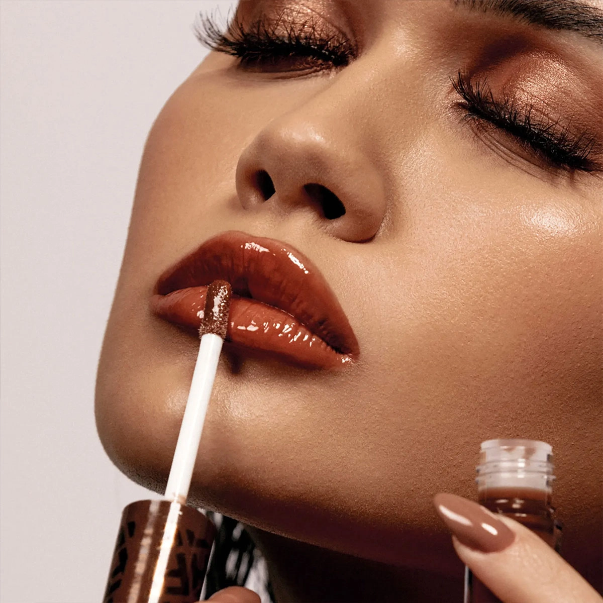 Gloss Labial ChocoChilli Fran By Franciny Ehlke 3,5ml Produto Gloss Labial ChocoChilli Fran By Franciny Ehlke 3,5ml